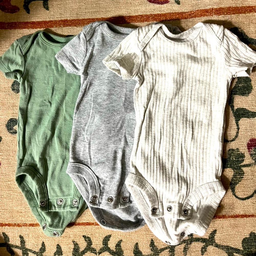 Short sleeve Carters onesies